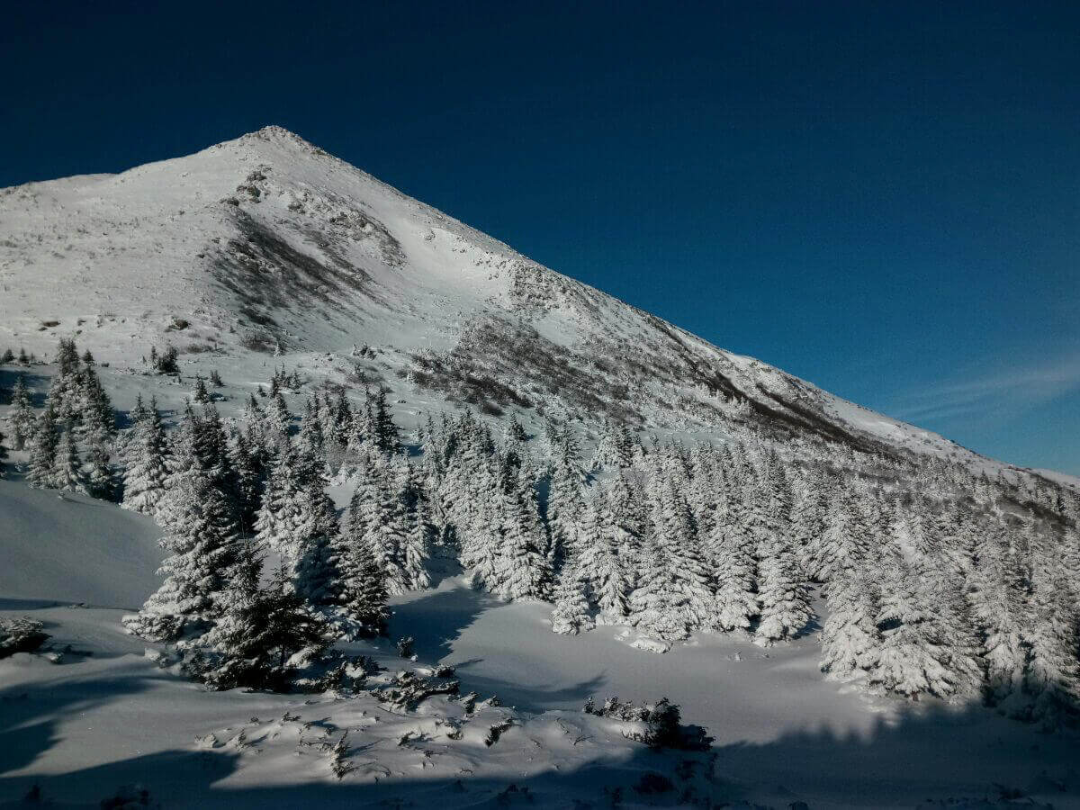 Петрос зимой